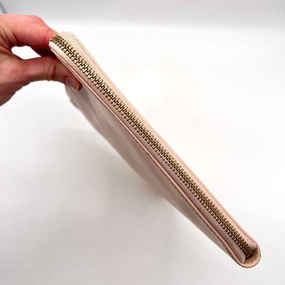 MARK AND GRAHAM Commute Clutch Blush Pink Leather Travel Business Accessory - Picture 9 of 16